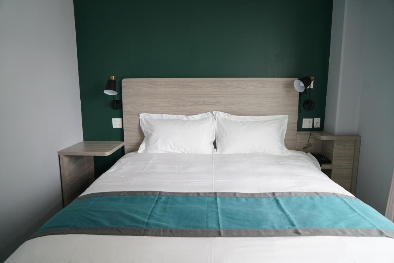 Starlight Hotel Near Lga Airport Ню Йорк Екстериор снимка